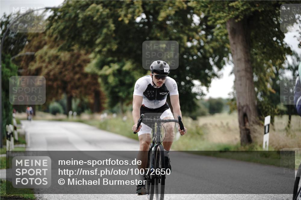 30.08.2026 - Elbe Triathlon Hamburg Michael Burmester http://msf.ph/oto/10072650 30.08.2026 10:20:10 Radfahren 521, 824 meine-sportfotos.de