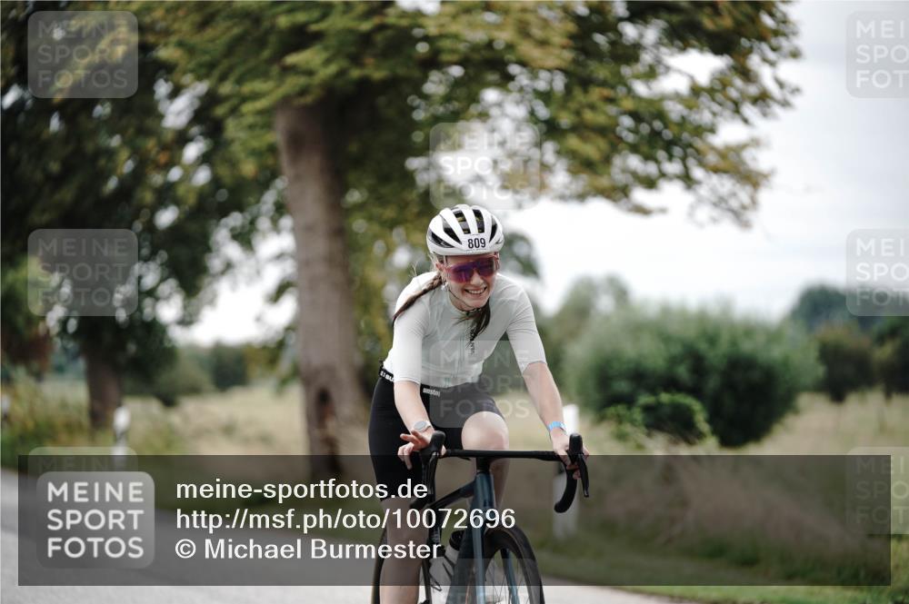 30.08.2026 - Elbe Triathlon Hamburg Michael Burmester http://msf.ph/oto/10072696 30.08.2026 10:21:01 Radfahren 703, 809 meine-sportfotos.de