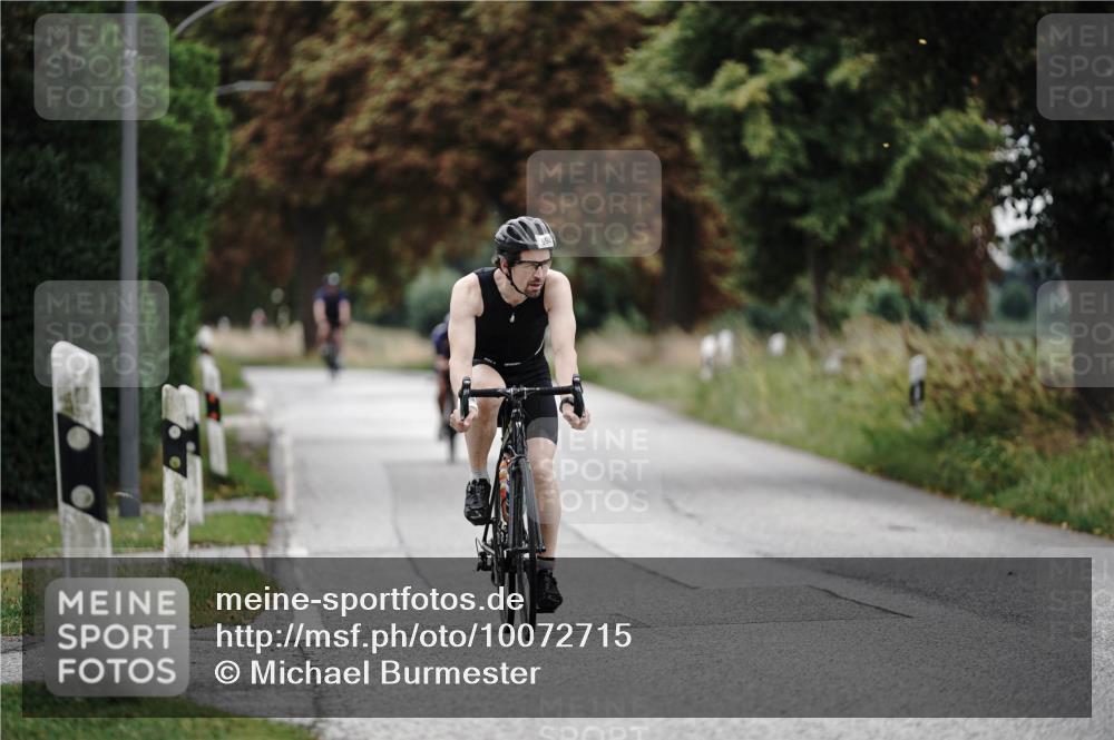 30.08.2026 - Elbe Triathlon Hamburg Michael Burmester http://msf.ph/oto/10072715 30.08.2026 10:21:22 Radfahren 694, 821, 917 meine-sportfotos.de