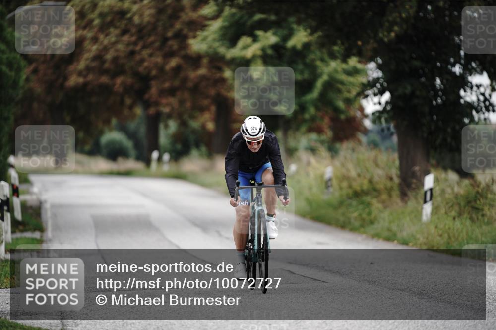 30.08.2026 - Elbe Triathlon Hamburg Michael Burmester http://msf.ph/oto/10072727 30.08.2026 10:21:41 Radfahren 974 meine-sportfotos.de