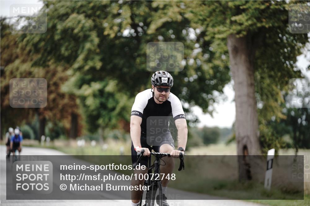 30.08.2026 - Elbe Triathlon Hamburg Michael Burmester http://msf.ph/oto/10072748 30.08.2026 10:22:17 Radfahren 591, 679, 847, 945 meine-sportfotos.de