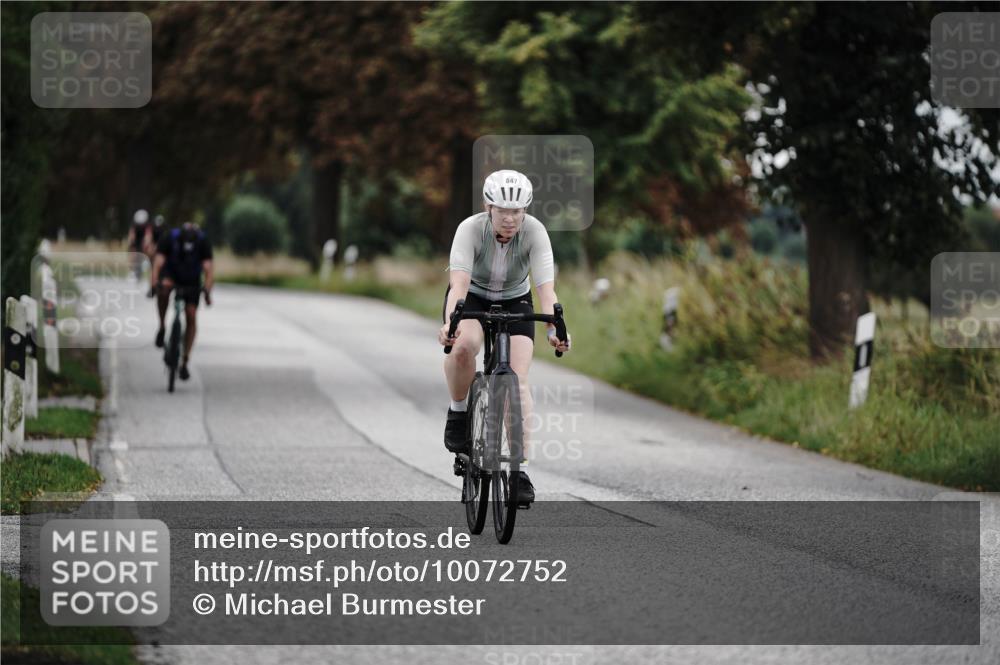 30.08.2026 - Elbe Triathlon Hamburg Michael Burmester http://msf.ph/oto/10072752 30.08.2026 10:22:23 Radfahren 679, 764, 847 meine-sportfotos.de