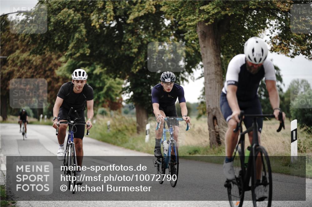 30.08.2026 - Elbe Triathlon Hamburg Michael Burmester http://msf.ph/oto/10072790 30.08.2026 10:22:57 Radfahren 715, 721, 794, 796, 968 meine-sportfotos.de