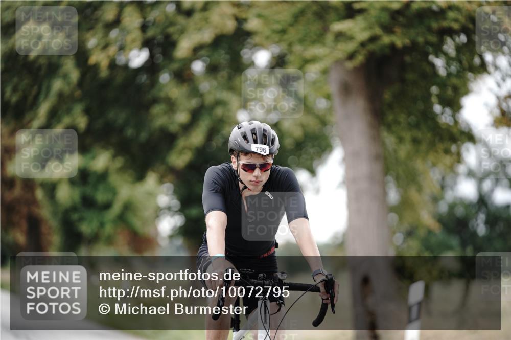 30.08.2026 - Elbe Triathlon Hamburg Michael Burmester http://msf.ph/oto/10072795 30.08.2026 10:23:03 Radfahren 796 meine-sportfotos.de