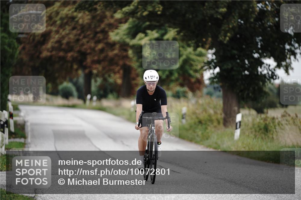 30.08.2026 - Elbe Triathlon Hamburg Michael Burmester http://msf.ph/oto/10072801 30.08.2026 10:23:24 Radfahren 845 meine-sportfotos.de