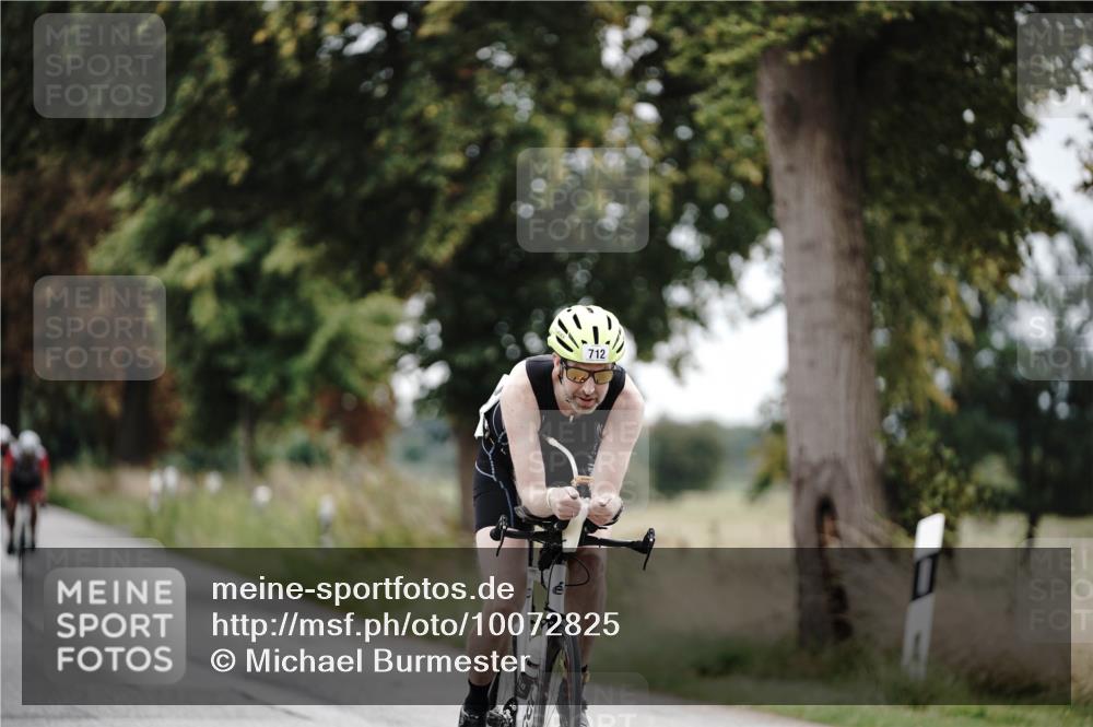 30.08.2026 - Elbe Triathlon Hamburg Michael Burmester http://msf.ph/oto/10072825 30.08.2026 10:24:03 Radfahren 435, 602, 712, 735, 775, 783, 905, 914 meine-sportfotos.de