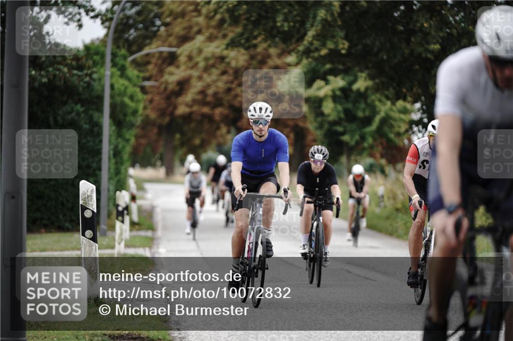 30.08.2026 - Elbe Triathlon Hamburg Michael Burmester http://msf.ph/oto/10072832 30.08.2026 10:24:07 Radfahren 435, 602, 735, 775, 793, 814, 822, 905, 914, 941 meine-sportfotos.de