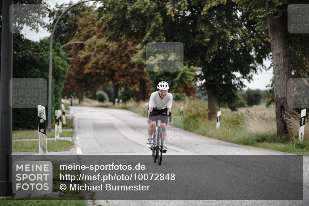 30.08.2026 - Elbe Triathlon Hamburg Michael Burmester http://msf.ph/oto/10072848 30.08.2026 10:24:16 Radfahren 793, 936 meine-sportfotos.de