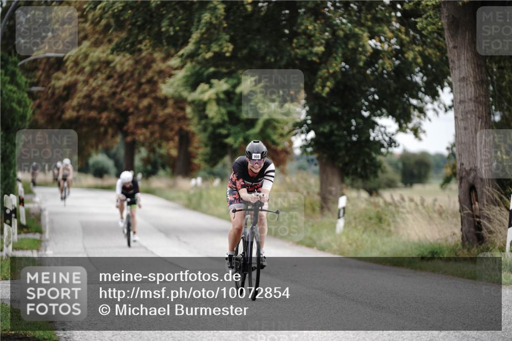 30.08.2026 - Elbe Triathlon Hamburg Michael Burmester http://msf.ph/oto/10072854 30.08.2026 10:24:27 Radfahren 834, 908 meine-sportfotos.de