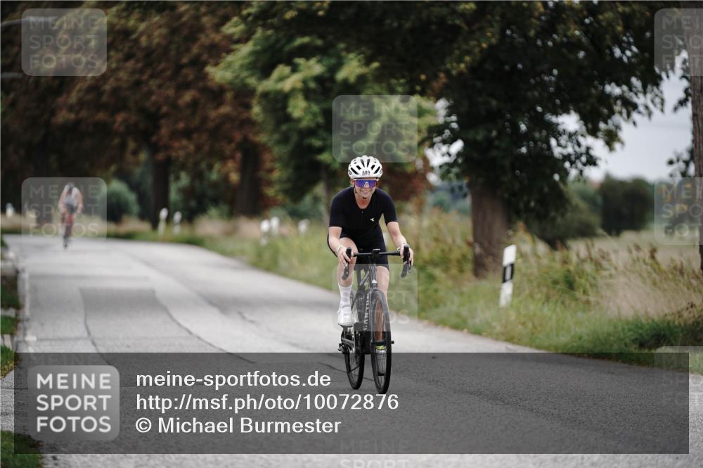 30.08.2026 - Elbe Triathlon Hamburg Michael Burmester http://msf.ph/oto/10072876 30.08.2026 10:24:52 Radfahren 889 meine-sportfotos.de