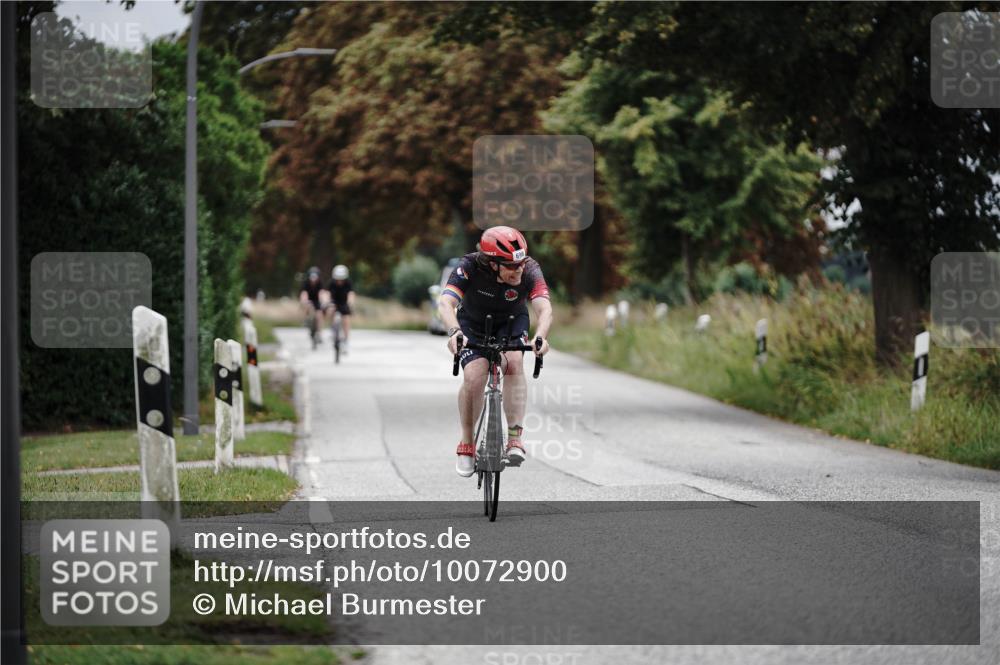 30.08.2026 - Elbe Triathlon Hamburg Michael Burmester http://msf.ph/oto/10072900 30.08.2026 10:25:24 Radfahren 696 meine-sportfotos.de