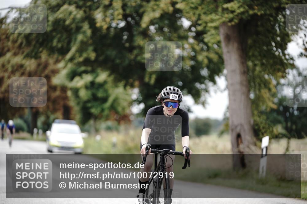 30.08.2026 - Elbe Triathlon Hamburg Michael Burmester http://msf.ph/oto/10072919 30.08.2026 10:25:55 Radfahren 876, 929 meine-sportfotos.de