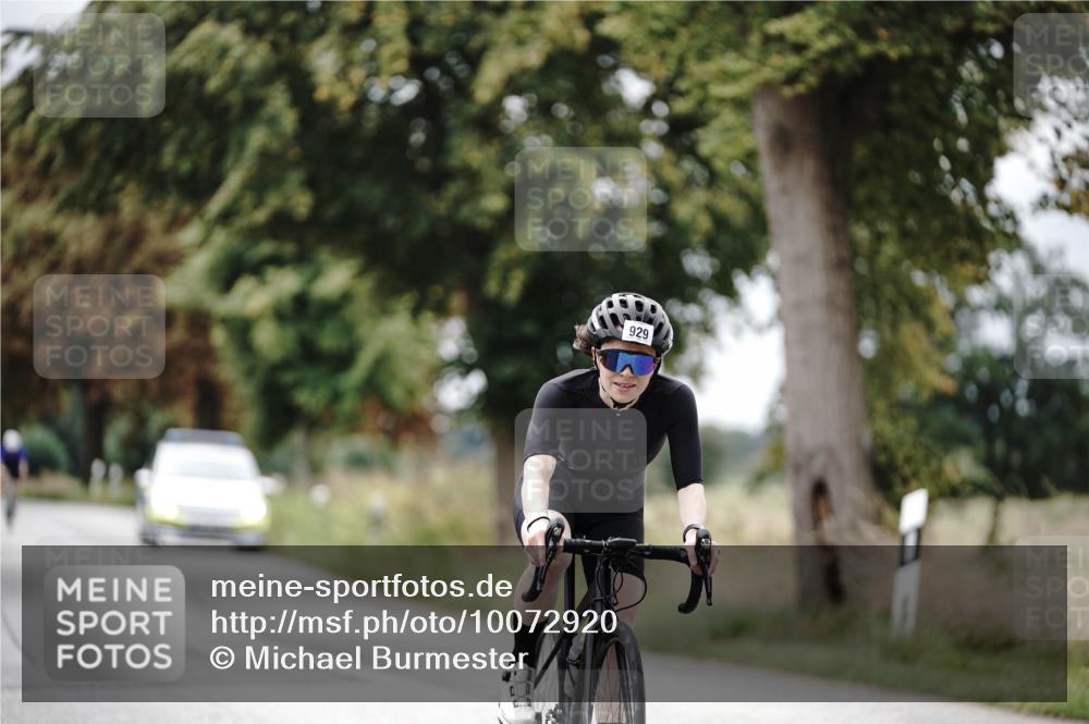30.08.2026 - Elbe Triathlon Hamburg Michael Burmester http://msf.ph/oto/10072920 30.08.2026 10:25:55 Radfahren 876, 929 meine-sportfotos.de