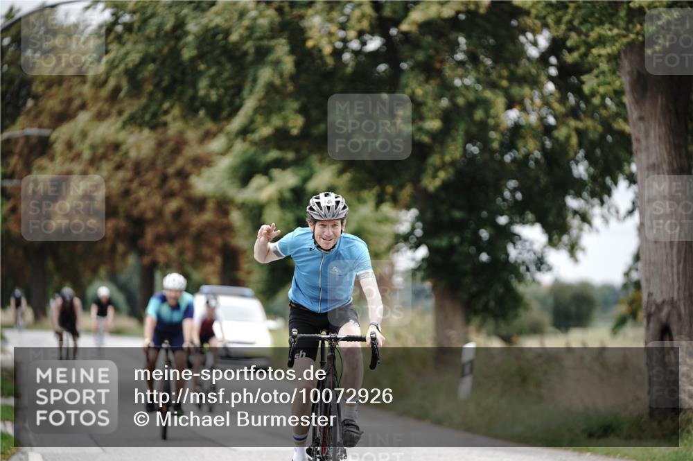 30.08.2026 - Elbe Triathlon Hamburg Michael Burmester http://msf.ph/oto/10072926 30.08.2026 10:26:05 Radfahren 680, 709, 736, 876, 933, 961 meine-sportfotos.de