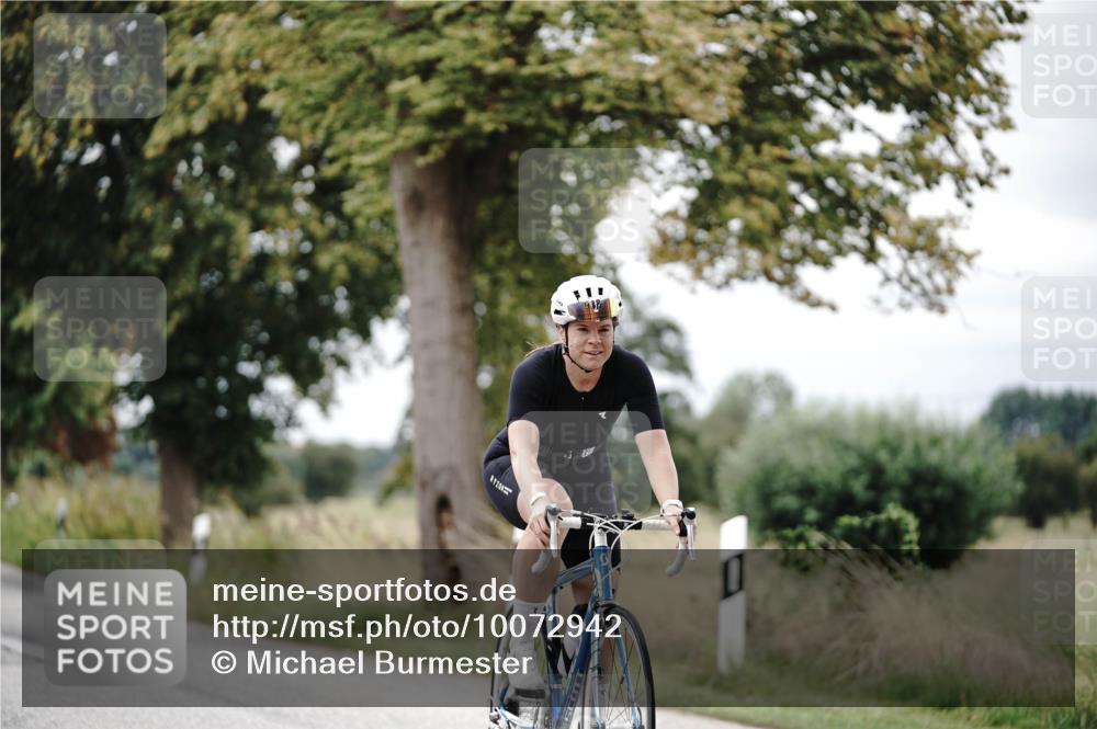 30.08.2026 - Elbe Triathlon Hamburg Michael Burmester http://msf.ph/oto/10072942 30.08.2026 10:26:12 Radfahren 680, 792, 933 meine-sportfotos.de