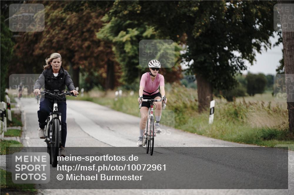 30.08.2026 - Elbe Triathlon Hamburg Michael Burmester http://msf.ph/oto/10072961 30.08.2026 10:26:48 Radfahren 867, 1008 meine-sportfotos.de