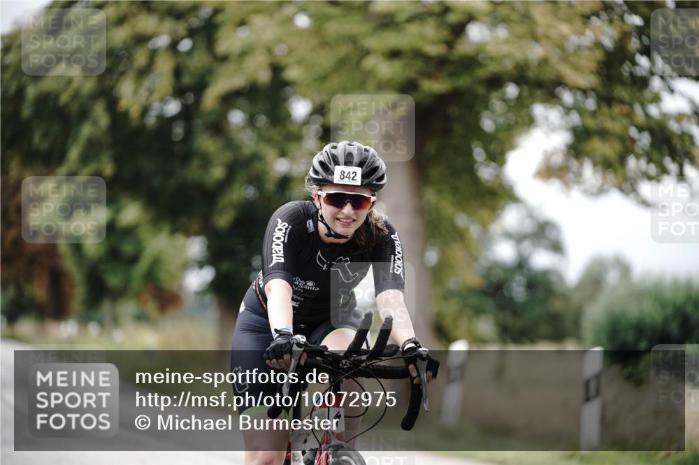 30.08.2026 - Elbe Triathlon Hamburg Michael Burmester http://msf.ph/oto/10072975 30.08.2026 10:27:02 Radfahren 811, 842 meine-sportfotos.de