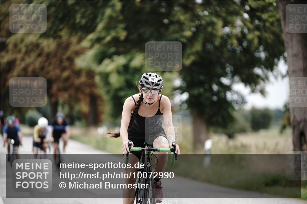 30.08.2026 - Elbe Triathlon Hamburg Michael Burmester http://msf.ph/oto/10072990 30.08.2026 10:27:30 Radfahren 514, 749, 828, 927, 965 meine-sportfotos.de