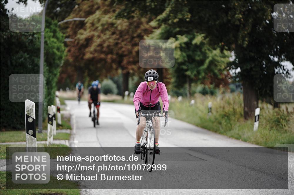 30.08.2026 - Elbe Triathlon Hamburg Michael Burmester http://msf.ph/oto/10072999 30.08.2026 10:27:39 Radfahren 468, 859 meine-sportfotos.de