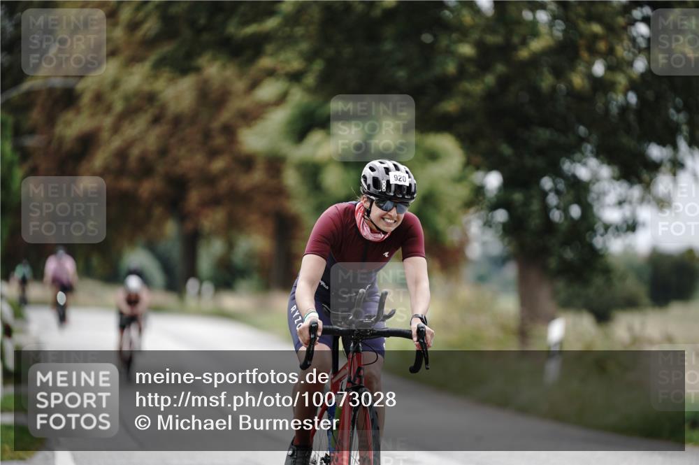 30.08.2026 - Elbe Triathlon Hamburg Michael Burmester http://msf.ph/oto/10073028 30.08.2026 10:28:03 Radfahren 920, 1045, 1898 meine-sportfotos.de