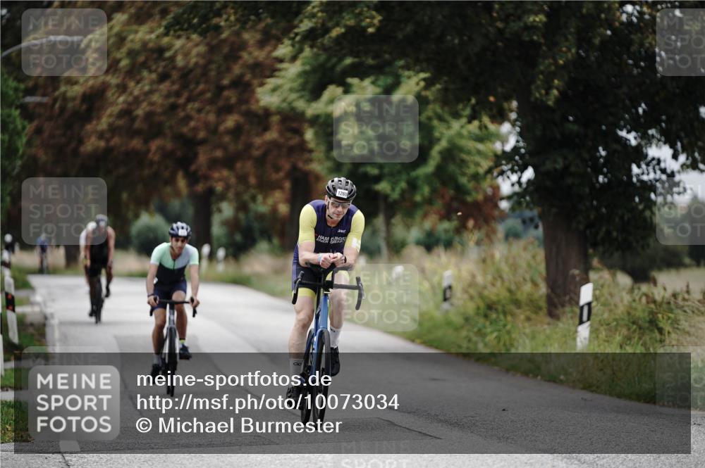 30.08.2026 - Elbe Triathlon Hamburg Michael Burmester http://msf.ph/oto/10073034 30.08.2026 10:28:15 Radfahren 509, 570, 757, 1260 meine-sportfotos.de