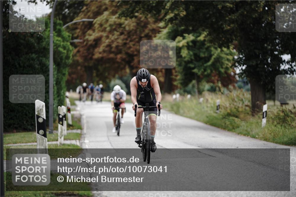 30.08.2026 - Elbe Triathlon Hamburg Michael Burmester http://msf.ph/oto/10073041 30.08.2026 10:28:20 Radfahren 570, 742, 757 meine-sportfotos.de