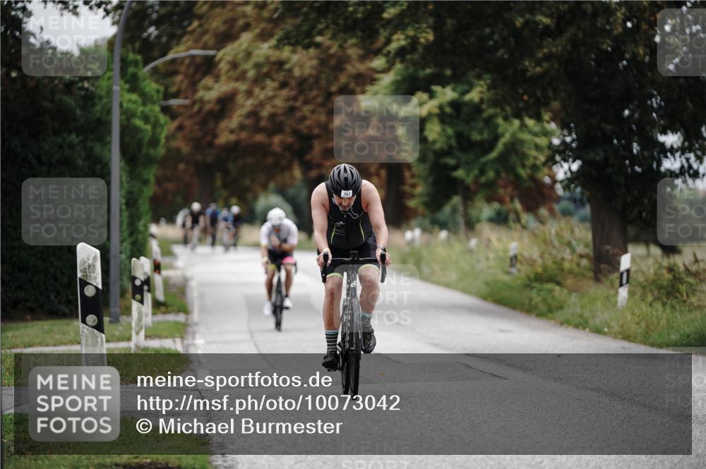 30.08.2026 - Elbe Triathlon Hamburg Michael Burmester http://msf.ph/oto/10073042 30.08.2026 10:28:20 Radfahren 570, 742, 757 meine-sportfotos.de