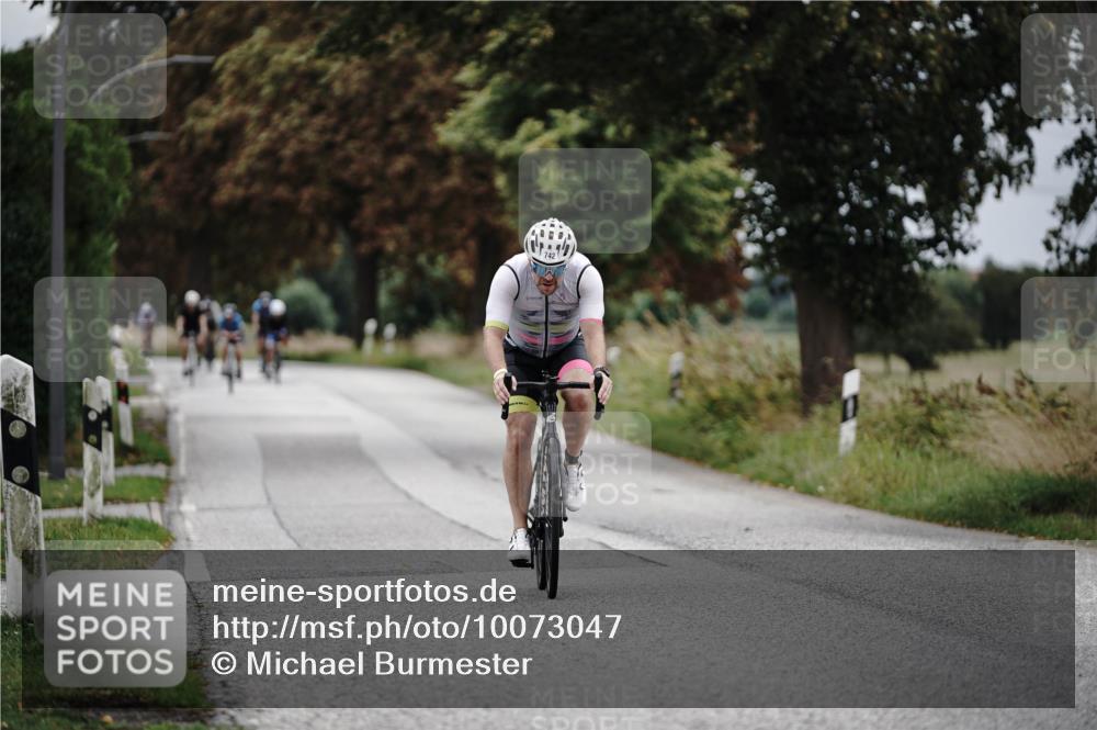 30.08.2026 - Elbe Triathlon Hamburg Michael Burmester http://msf.ph/oto/10073047 30.08.2026 10:28:22 Radfahren 742, 757 meine-sportfotos.de
