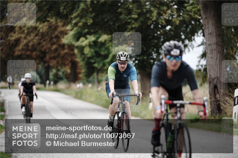 30.08.2026 - Elbe Triathlon Hamburg Michael Burmester http://msf.ph/oto/10073067 30.08.2026 10:28:39 Radfahren 789, 843, 865, 1024, 1032, 1085 meine-sportfotos.de