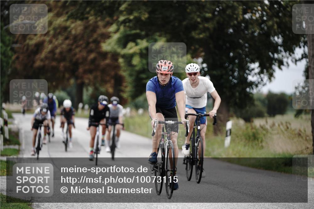 30.08.2026 - Elbe Triathlon Hamburg Michael Burmester http://msf.ph/oto/10073115 30.08.2026 10:29:36 Radfahren 808, 840, 881, 886, 887, 980, 990, 994, 1896 meine-sportfotos.de