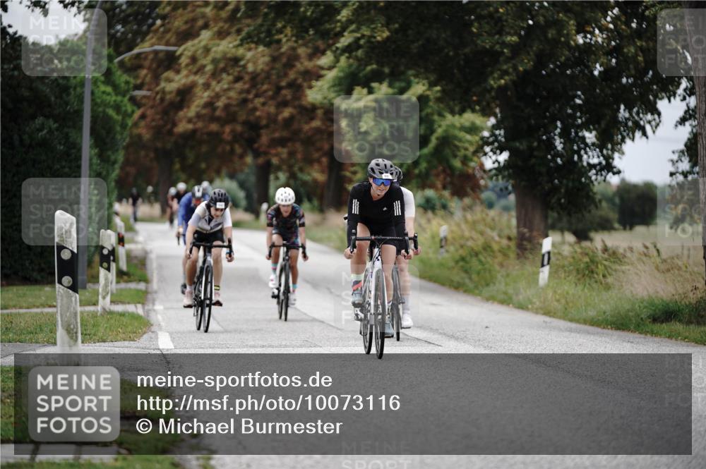 30.08.2026 - Elbe Triathlon Hamburg Michael Burmester http://msf.ph/oto/10073116 30.08.2026 10:29:37 Radfahren 808, 840, 881, 886, 887, 980, 990, 994, 1066, 1896 meine-sportfotos.de
