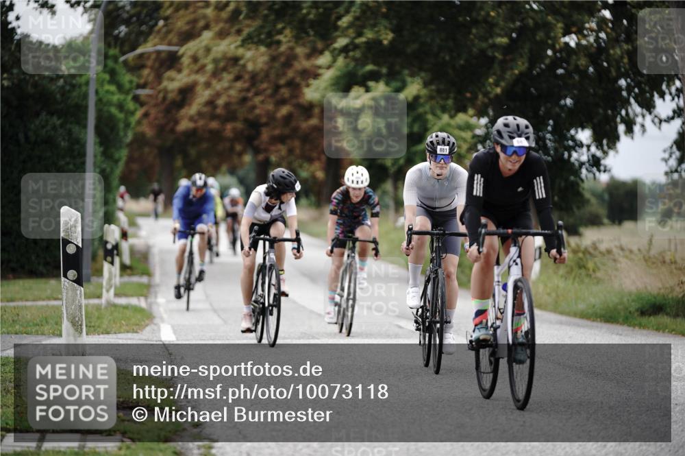 30.08.2026 - Elbe Triathlon Hamburg Michael Burmester http://msf.ph/oto/10073118 30.08.2026 10:29:38 Radfahren 808, 840, 881, 886, 887, 980, 990, 994, 1066, 1359, 1896 meine-sportfotos.de