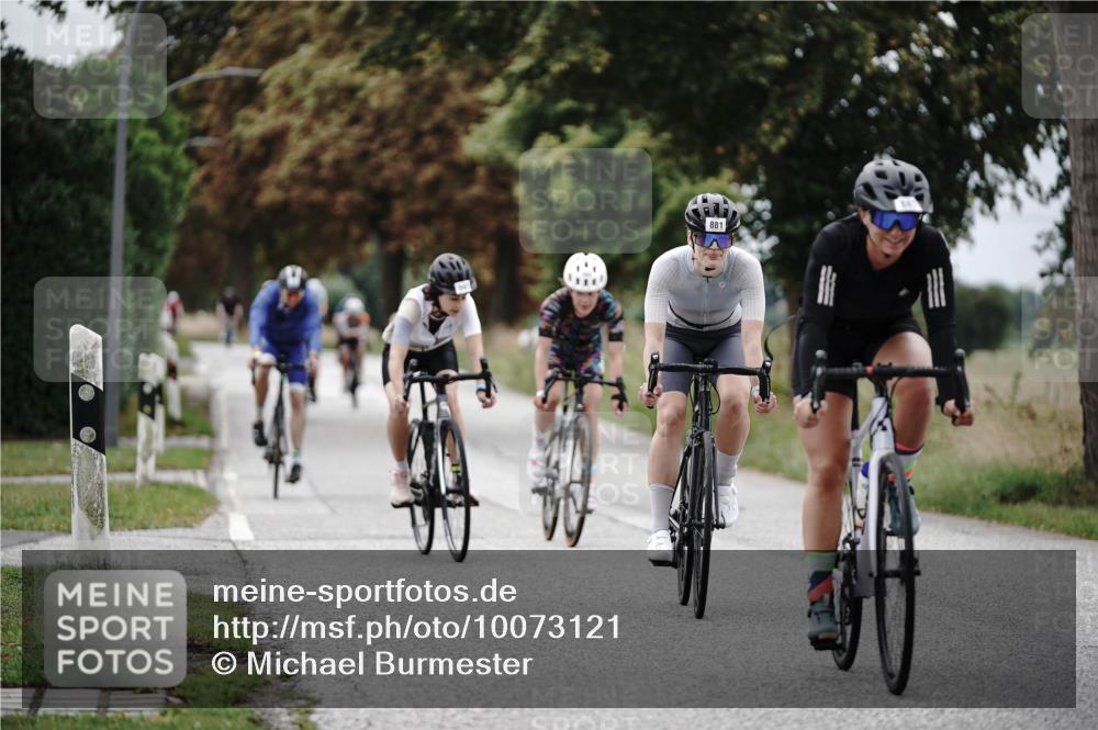 30.08.2026 - Elbe Triathlon Hamburg Michael Burmester http://msf.ph/oto/10073121 30.08.2026 10:29:38 Radfahren 808, 840, 881, 886, 887, 980, 990, 994, 1066, 1359, 1896 meine-sportfotos.de