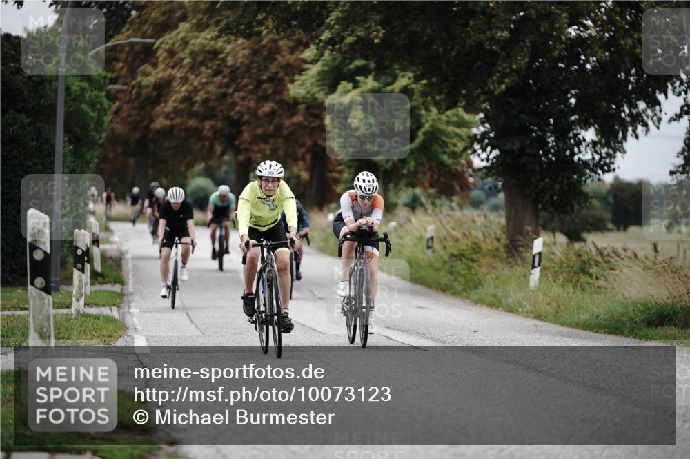 30.08.2026 - Elbe Triathlon Hamburg Michael Burmester http://msf.ph/oto/10073123 30.08.2026 10:29:42 Radfahren 840, 886, 980, 983, 1039, 1042, 1066, 1359, 1896 meine-sportfotos.de