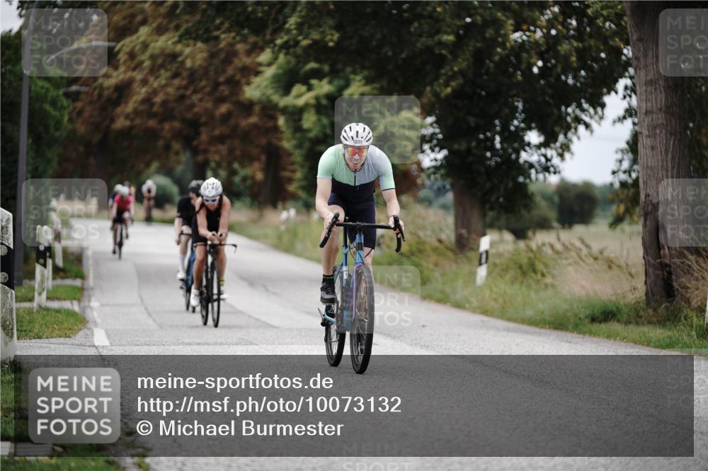 30.08.2026 - Elbe Triathlon Hamburg Michael Burmester http://msf.ph/oto/10073132 30.08.2026 10:29:46 Radfahren 883, 980, 983, 1039, 1042, 1066, 1359, 1896 meine-sportfotos.de