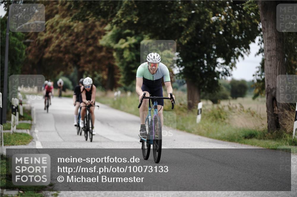 30.08.2026 - Elbe Triathlon Hamburg Michael Burmester http://msf.ph/oto/10073133 30.08.2026 10:29:46 Radfahren 883, 980, 983, 1039, 1042, 1066, 1359, 1896 meine-sportfotos.de
