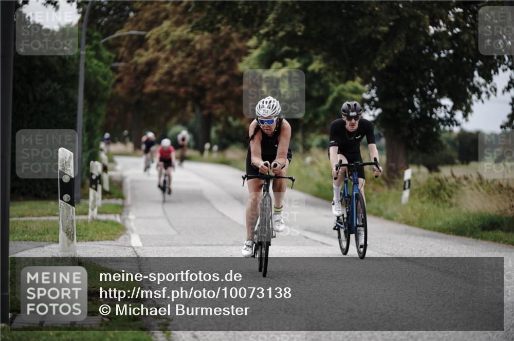 30.08.2026 - Elbe Triathlon Hamburg Michael Burmester http://msf.ph/oto/10073138 30.08.2026 10:29:48 Radfahren 836, 883, 983, 1010, 1039, 1042, 1359 meine-sportfotos.de