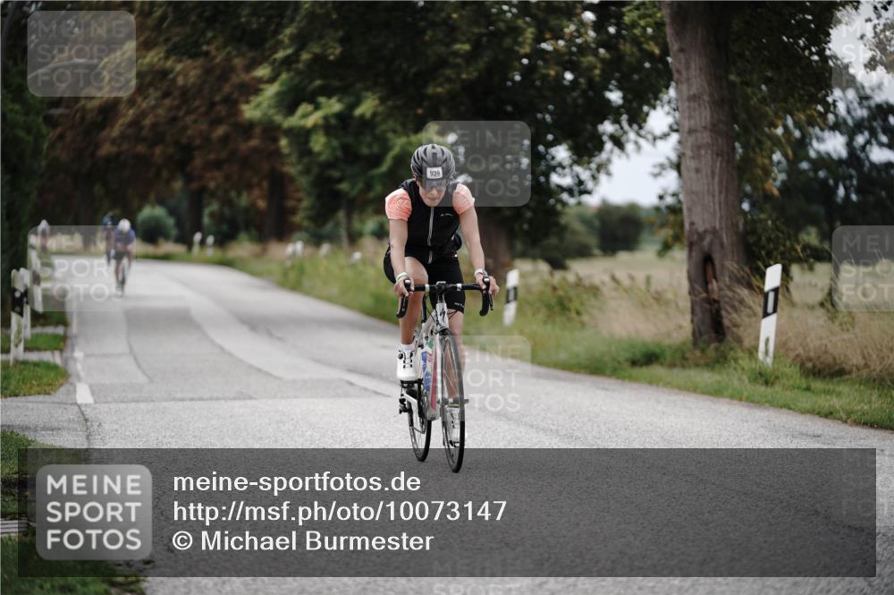 30.08.2026 - Elbe Triathlon Hamburg Michael Burmester http://msf.ph/oto/10073147 30.08.2026 10:29:56 Radfahren 669, 836, 939, 1010, 1098 meine-sportfotos.de