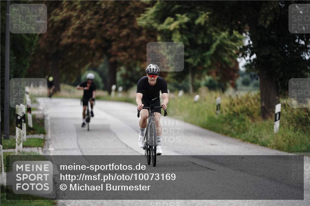 30.08.2026 - Elbe Triathlon Hamburg Michael Burmester http://msf.ph/oto/10073169 30.08.2026 10:30:13 Radfahren 797, 918, 1030 meine-sportfotos.de