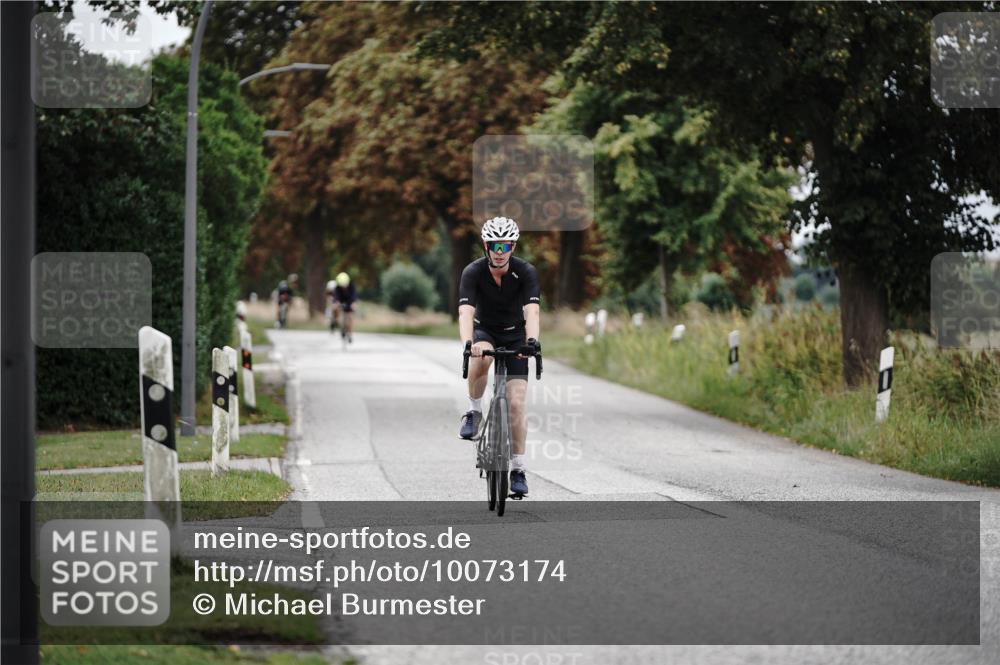30.08.2026 - Elbe Triathlon Hamburg Michael Burmester http://msf.ph/oto/10073174 30.08.2026 10:30:17 Radfahren 797, 1030 meine-sportfotos.de