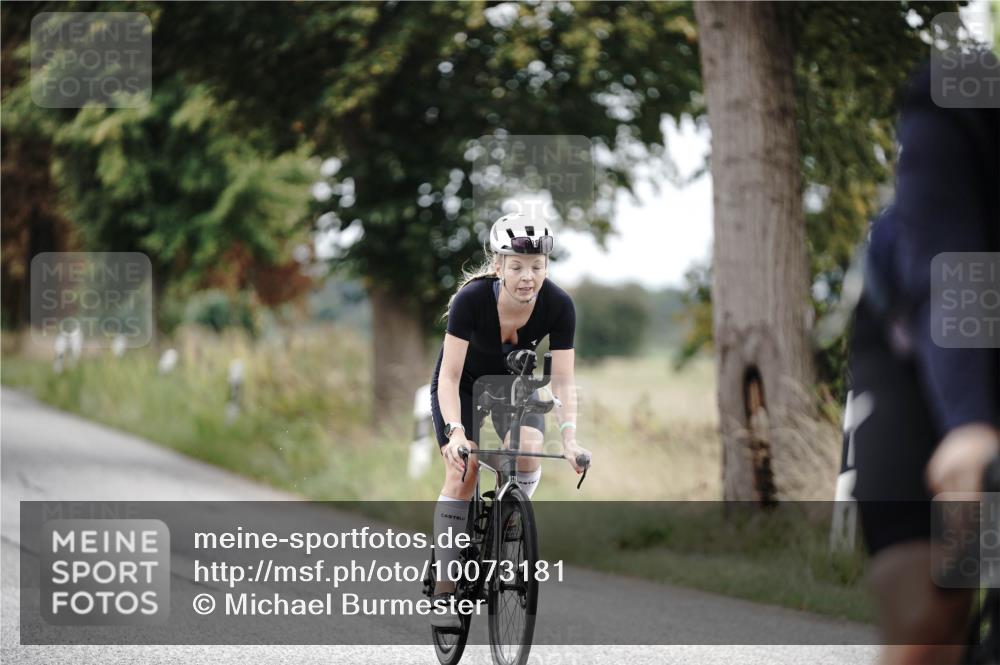 30.08.2026 - Elbe Triathlon Hamburg Michael Burmester http://msf.ph/oto/10073181 30.08.2026 10:30:26 Radfahren 657, 898, 1028, 1088 meine-sportfotos.de