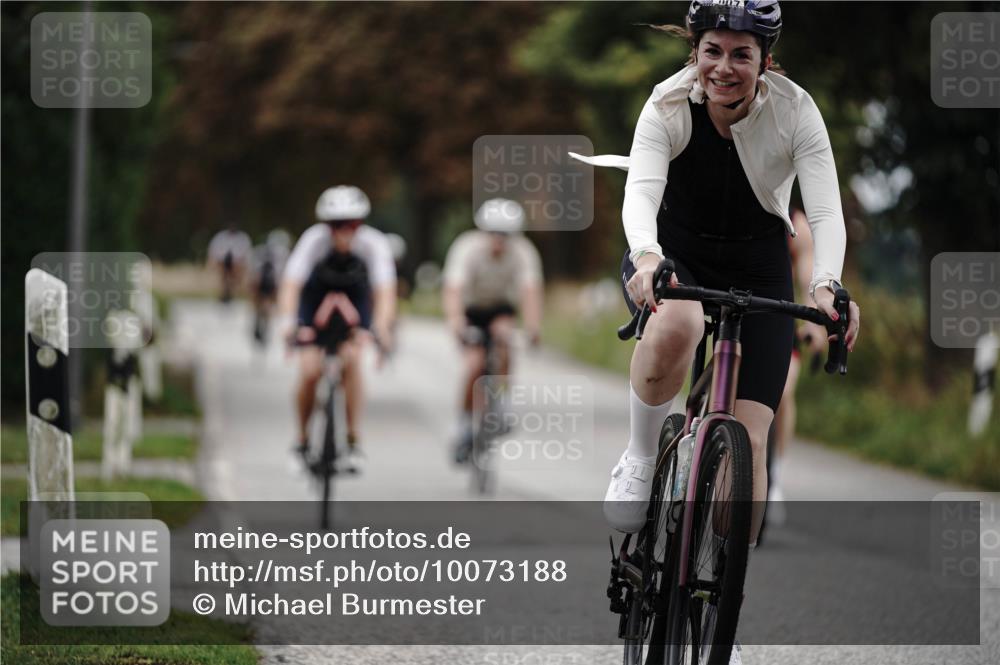 30.08.2026 - Elbe Triathlon Hamburg Michael Burmester http://msf.ph/oto/10073188 30.08.2026 10:30:38 Radfahren 604, 780, 838, 872, 907, 926, 984 meine-sportfotos.de