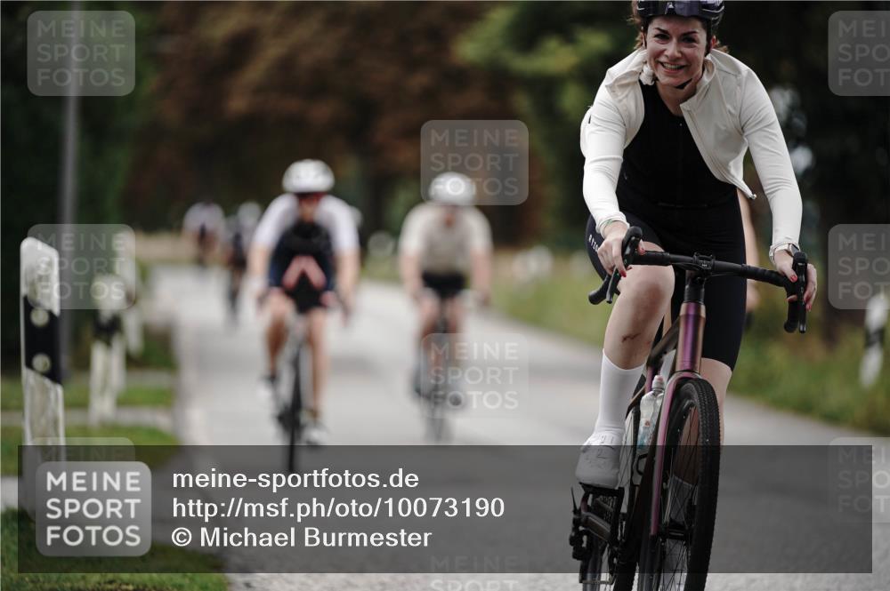 30.08.2026 - Elbe Triathlon Hamburg Michael Burmester http://msf.ph/oto/10073190 30.08.2026 10:30:38 Radfahren 604, 780, 838, 872, 907, 926, 984 meine-sportfotos.de