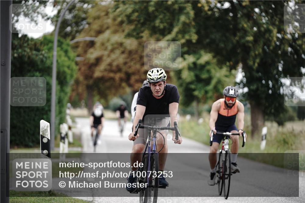 30.08.2026 - Elbe Triathlon Hamburg Michael Burmester http://msf.ph/oto/10073253 30.08.2026 10:35:22 Radfahren 568, 882, 1092, 1101, 1104, 1108, 1113, 1119 meine-sportfotos.de
