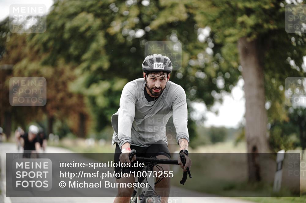 30.08.2026 - Elbe Triathlon Hamburg Michael Burmester http://msf.ph/oto/10073255 30.08.2026 10:35:23 Radfahren 568, 882, 1092, 1101, 1108, 1113, 1119 meine-sportfotos.de