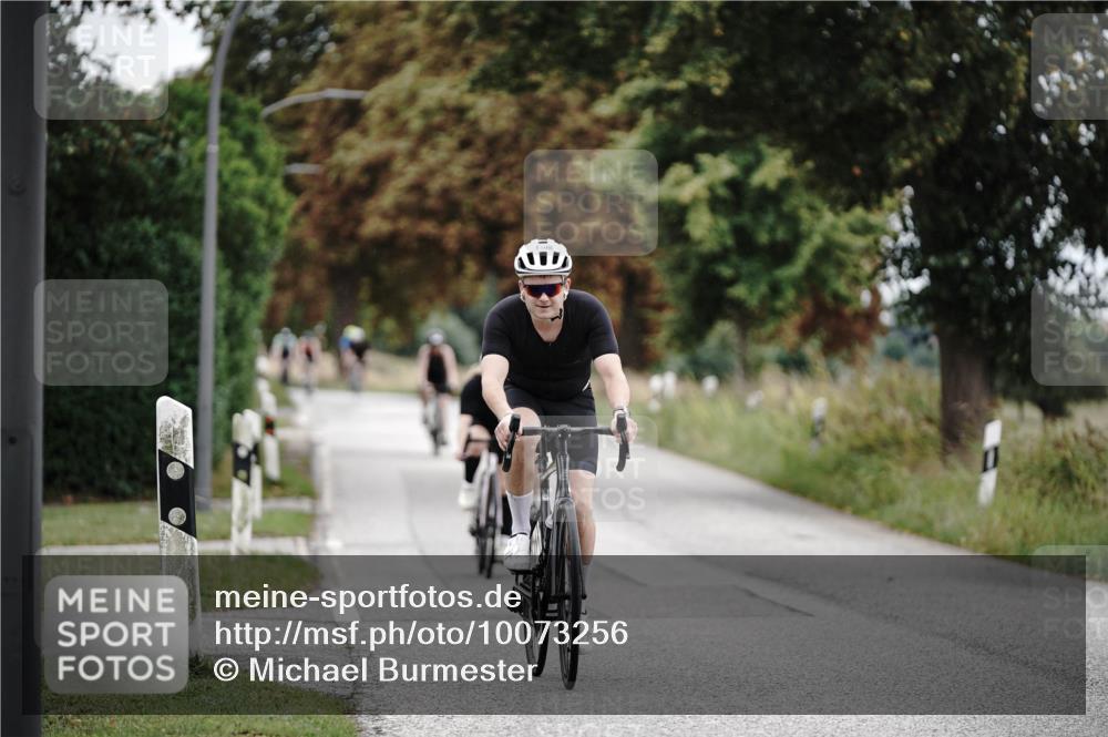 30.08.2026 - Elbe Triathlon Hamburg Michael Burmester http://msf.ph/oto/10073256 30.08.2026 10:35:25 Radfahren 568, 831, 882, 1092, 1101, 1108, 1119 meine-sportfotos.de