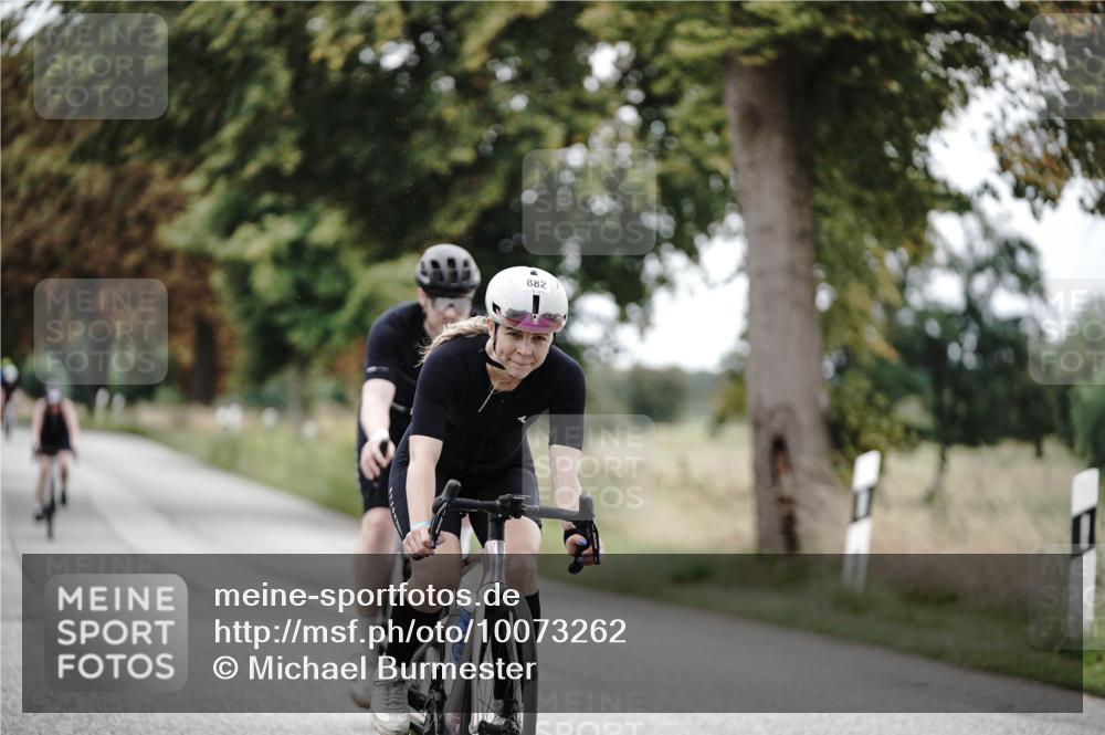 30.08.2026 - Elbe Triathlon Hamburg Michael Burmester http://msf.ph/oto/10073262 30.08.2026 10:35:28 Radfahren 568, 831, 882, 1108 meine-sportfotos.de