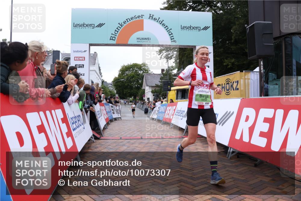 30.08.2026 - Blankeneser Heldenlauf Lena Gebhardt http://msf.ph/oto/10073307 30.08.2026 10:18:43 Ziel 5190, 5658 meine-sportfotos.de