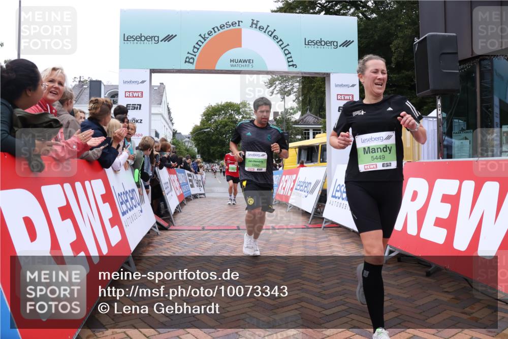 30.08.2026 - Blankeneser Heldenlauf Lena Gebhardt http://msf.ph/oto/10073343 30.08.2026 10:19:21 Ziel 5004, 5449, 5719, 5768, 5846, 5848, 5880 meine-sportfotos.de