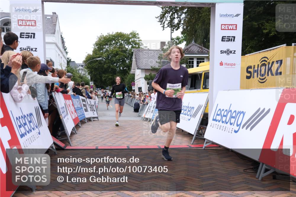 30.08.2026 - Blankeneser Heldenlauf Lena Gebhardt http://msf.ph/oto/10073405 30.08.2026 10:20:31 Ziel 5122, 5356, 5823 meine-sportfotos.de